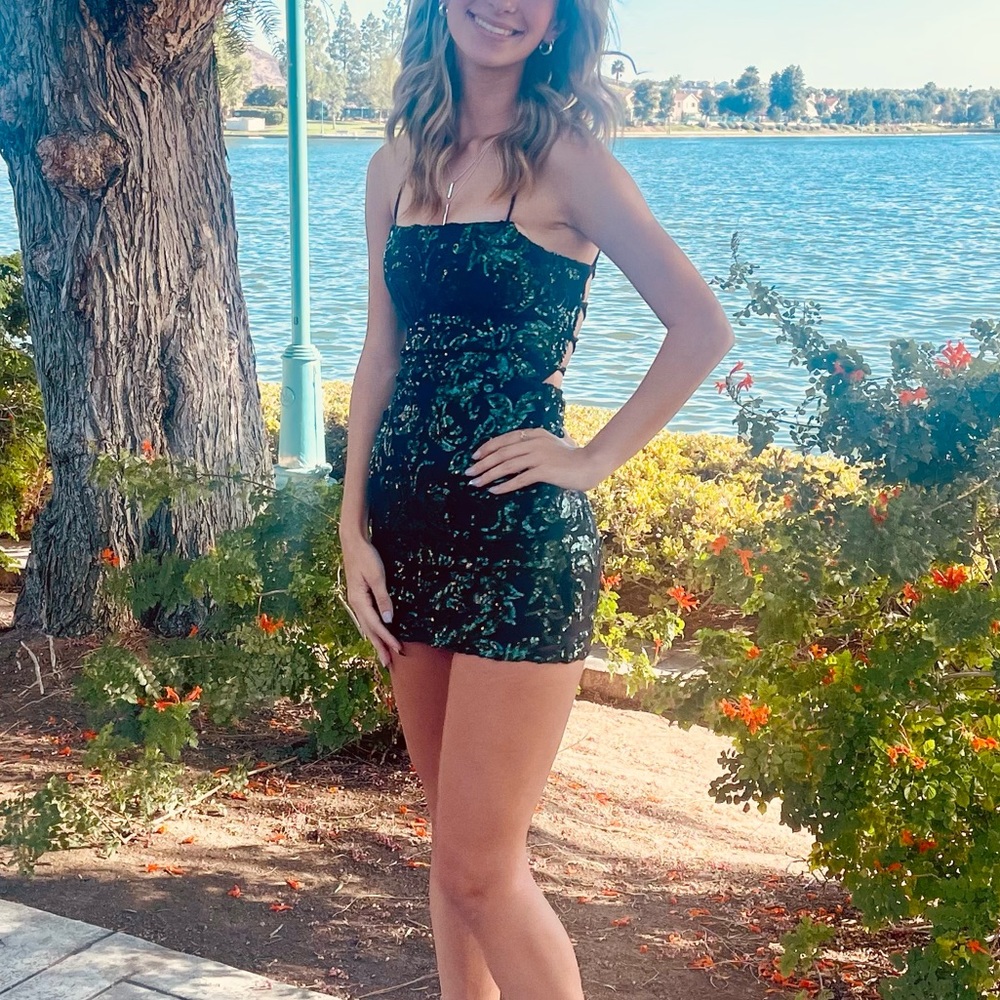 WINDSOR HOMECOMING DRESS!!